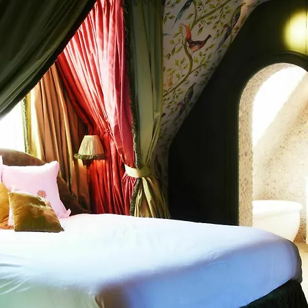 Exclusive The Secret Garden 3* Brugge