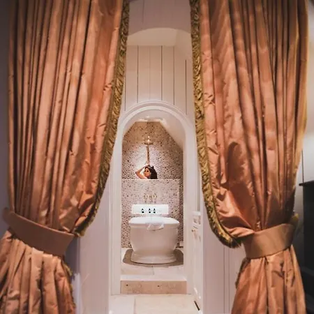 Exclusive The Secret Garden Bed & Breakfast